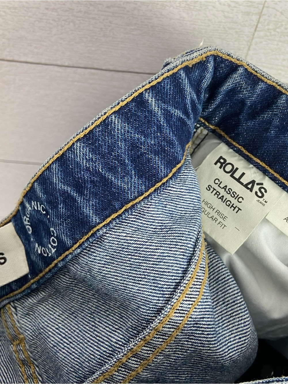 Rollas Classic Straight High Rise Regular 26 Denim Jean Ripped Knee Button Fly - Picture 3 of 8